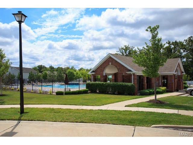 4202 Spring Creek Ln, O'fallon, MO 63368 photo 12