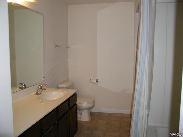 8201 Spring Creek Ln, O'fallon, MO 63368 photo 10