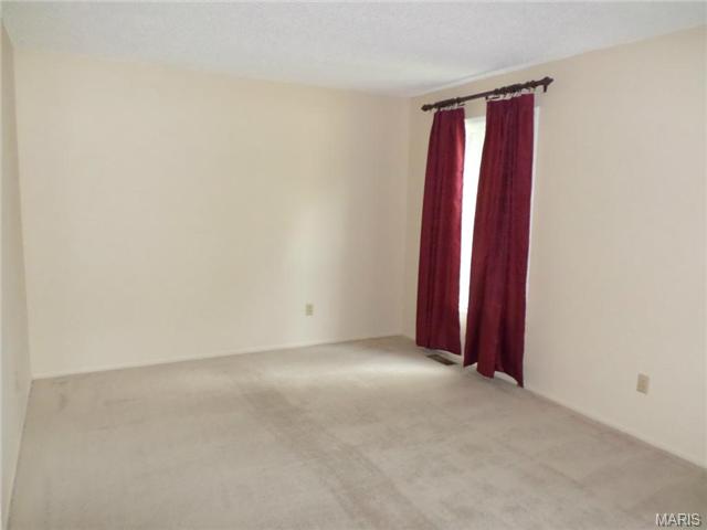 1751 Tralee Ln, Ballwin, MO 63021 photo 16