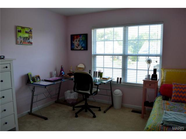 414 Hillington Dr, Eureka, MO 63025 photo 15