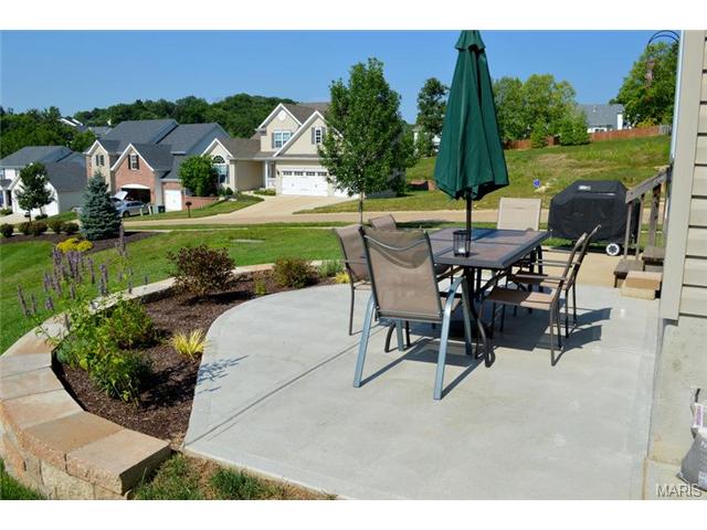 414 Hillington Dr, Eureka, MO 63025 photo 16