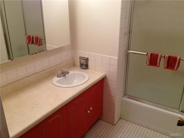 821 Posthorn, Manchester, MO 63021 photo 12