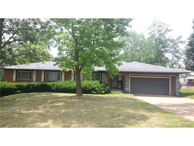 821 Posthorn, Manchester, MO 63021 photo 1