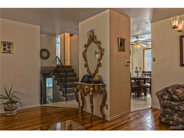 1319 Wyncrest Dr, Ballwin, MO 63011 photo 7