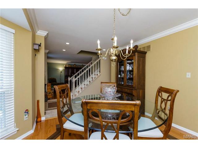 1469 Kentbrooke Dr, Ballwin, MO 63021 photo 4