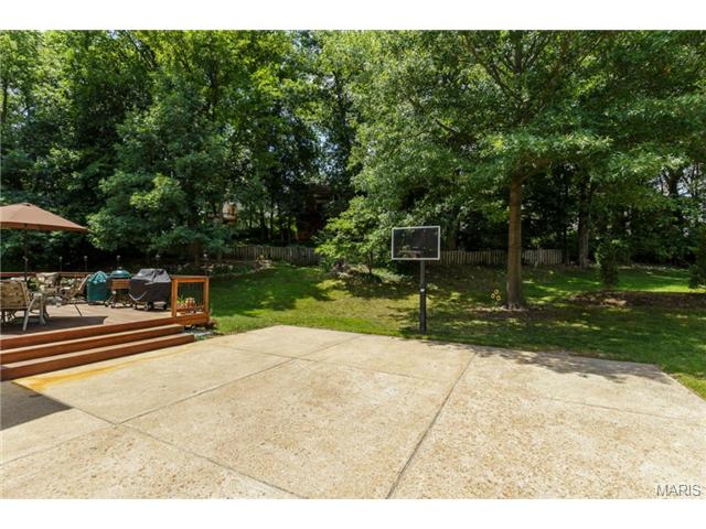 1469 Kentbrooke Dr, Ballwin, MO 63021 photo 33