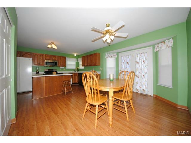 5 Winter Forest Ct, O'fallon, MO 63366 photo 3