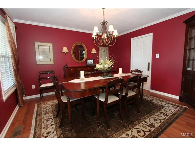 5806 Saddlebrook Dr, Saint Charles, MO 63304 photo 3
