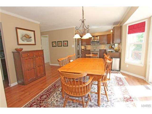 5806 Saddlebrook Dr, Saint Charles, MO 63304 photo 4