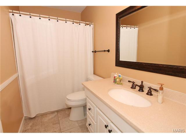 5806 Saddlebrook Dr, Saint Charles, MO 63304 photo 17