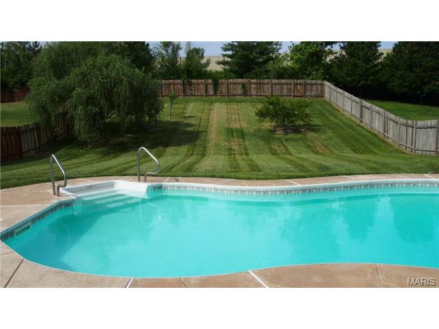2356 Eagle Frst, Saint Charles, MO 63303 photo 26
