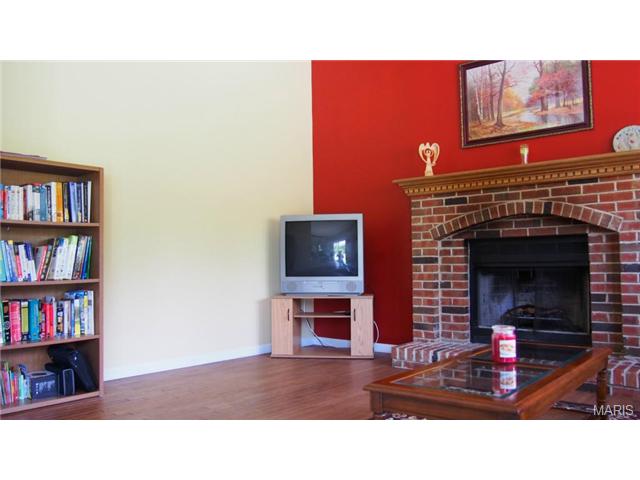 2356 Eagle Frst, Saint Charles, MO 63303 photo 14