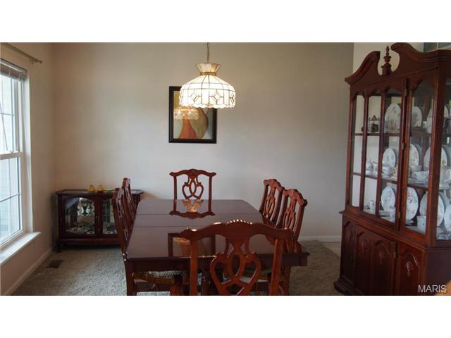 2356 Eagle Frst, Saint Charles, MO 63303 photo 3