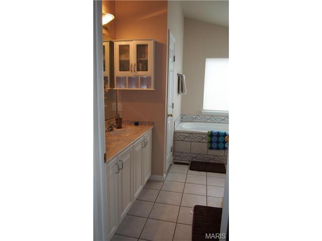 2356 Eagle Frst, Saint Charles, MO 63303 photo 18
