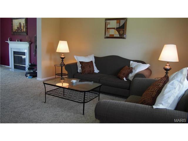 2356 Eagle Frst, Saint Charles, MO 63303 photo 4
