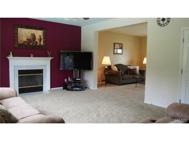 2356 Eagle Frst, Saint Charles, MO 63303 photo 9