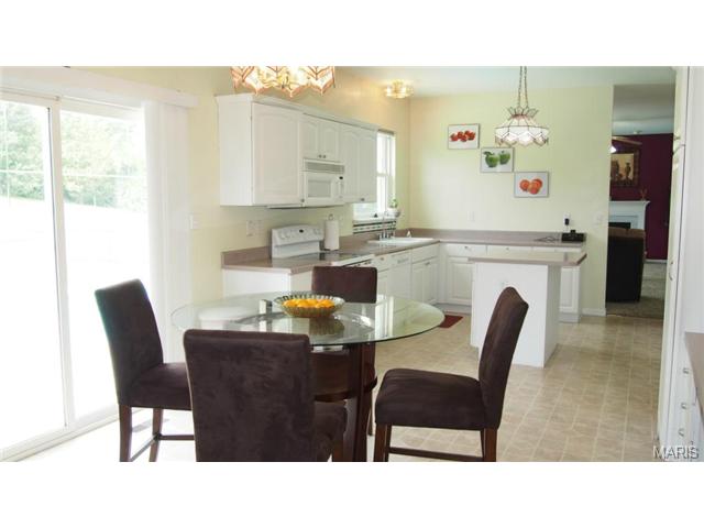 2356 Eagle Frst, Saint Charles, MO 63303 photo 11
