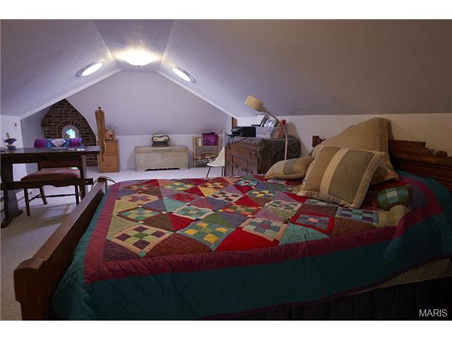 5443 Gresham, Saint Louis, MO 63109 photo 20