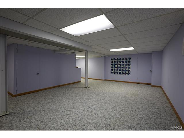 5443 Gresham, Saint Louis, MO 63109 photo 24