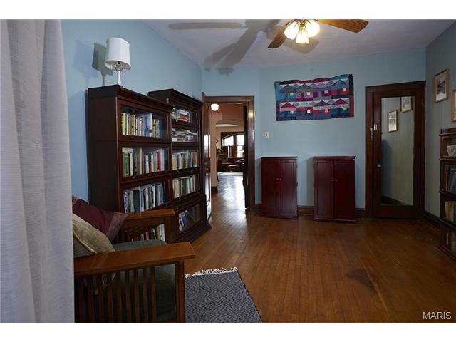 5443 Gresham, Saint Louis, MO 63109 photo 14