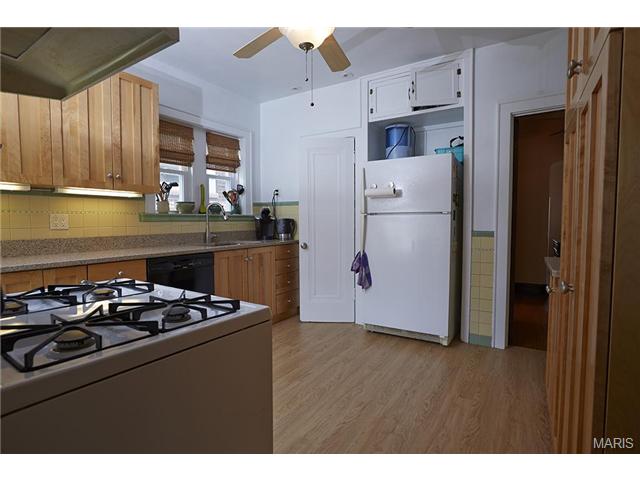 5443 Gresham, Saint Louis, MO 63109 photo 10