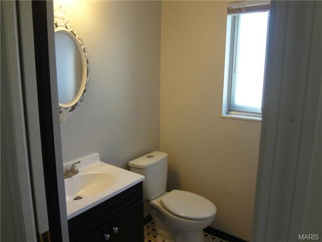1003 Dutch Ml, Ballwin, MO 63011 photo 8