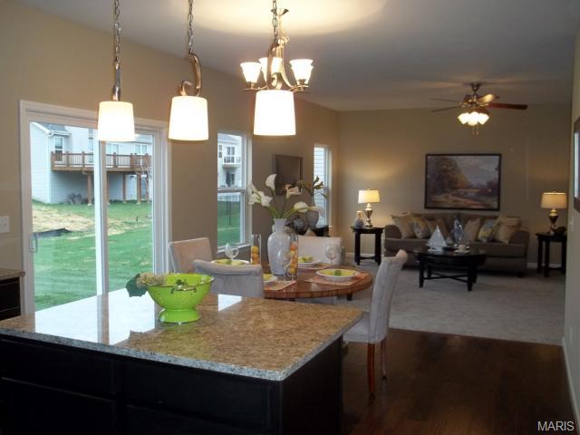 1012 Ashfield Ln, O'fallon, MO 63366 photo 3