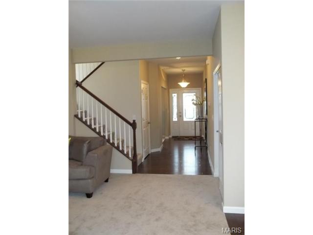 1012 Ashfield Ln, O'fallon, MO 63366 photo 6