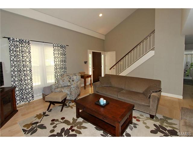 1248 Mautenne Dr, Ballwin, MO 63021 photo 6