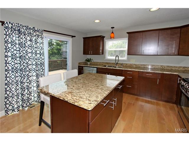 1248 Mautenne Dr, Ballwin, MO 63021 photo 9