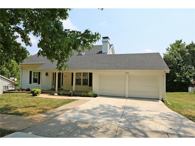 1248 Mautenne Dr, Ballwin, MO 63021 photo 2