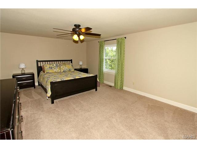 1248 Mautenne Dr, Ballwin, MO 63021 photo 15