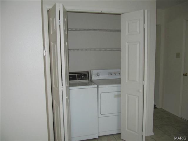 393 Genoa, Ballwin, MO 63021 photo 6