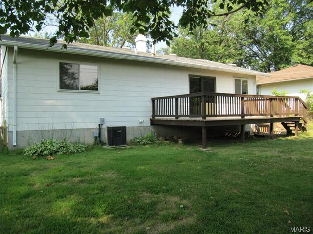393 Genoa, Ballwin, MO 63021 photo 12