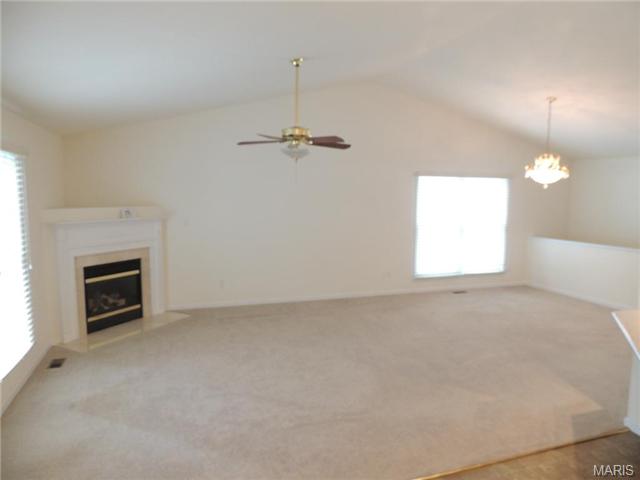 553 Boulder River Dr, O'fallon, MO 63368 photo 3