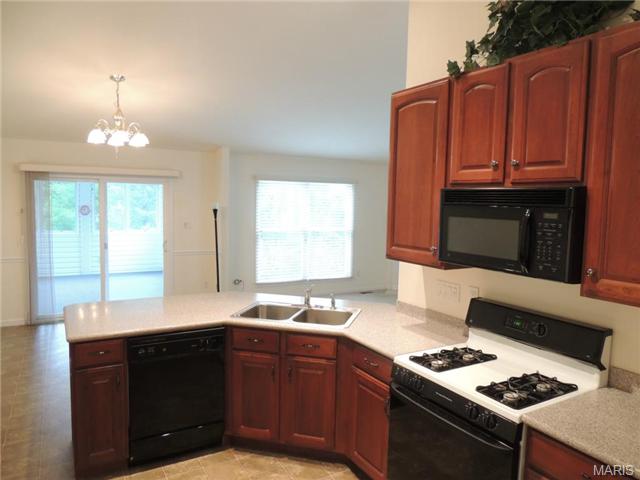 553 Boulder River Dr, O'fallon, MO 63368 photo 6