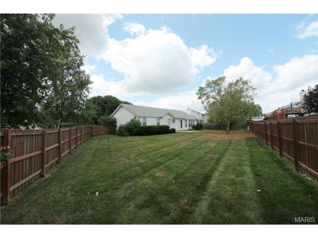 21 Royalltrail Ct, O'fallon, MO 63368 photo 10