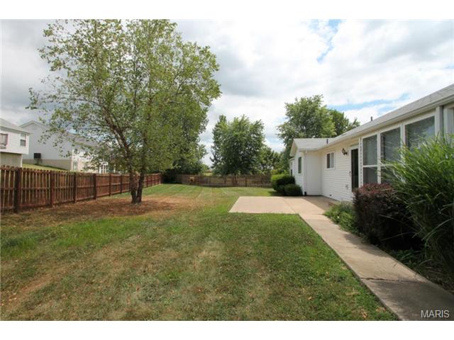 21 Royalltrail Ct, O'fallon, MO 63368 photo 11