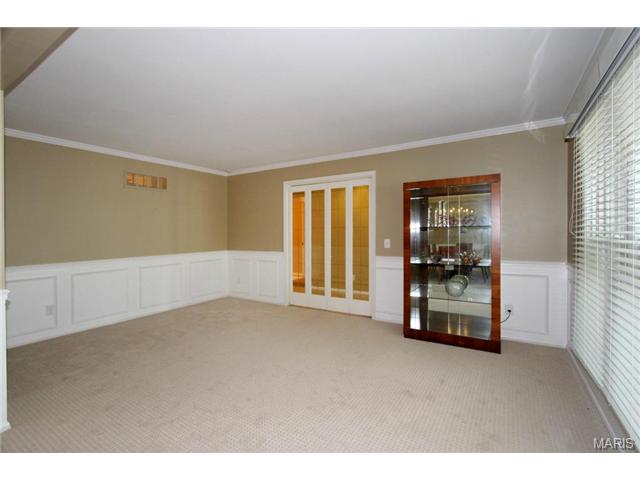 1008 Van Loon Dr, Ballwin, MO 63011 photo 4