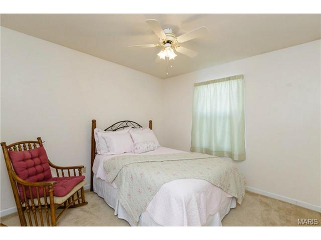 10 Forest Ln, O'fallon, MO 63366 photo 11