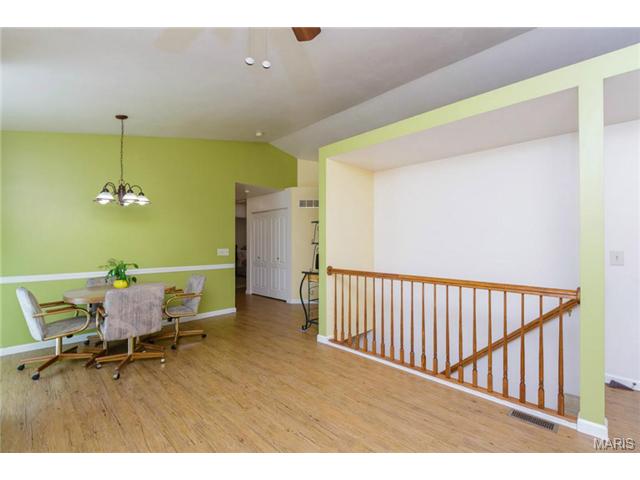 10 Forest Ln, O'fallon, MO 63366 photo 7