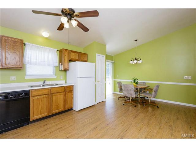 10 Forest Ln, O'fallon, MO 63366 photo 6