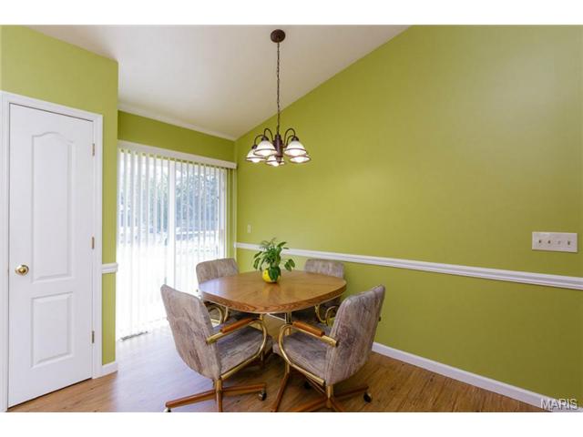 10 Forest Ln, O'fallon, MO 63366 photo 8