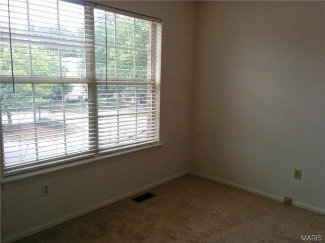 112 Westridge Parc, Ellisville, MO 63021 photo 5