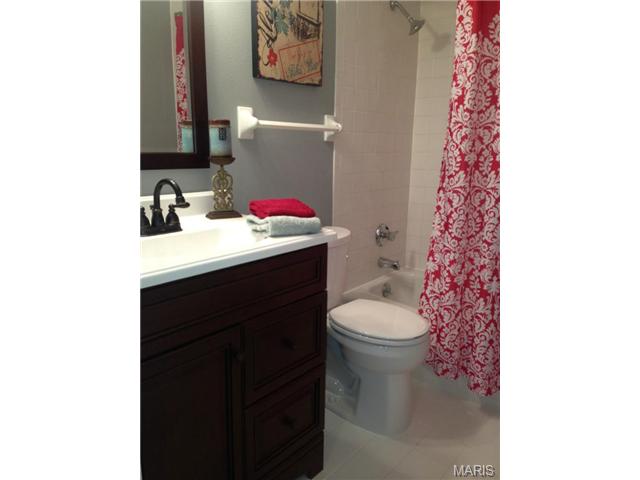 969 Cardello, Ballwin, MO 63021 photo 16