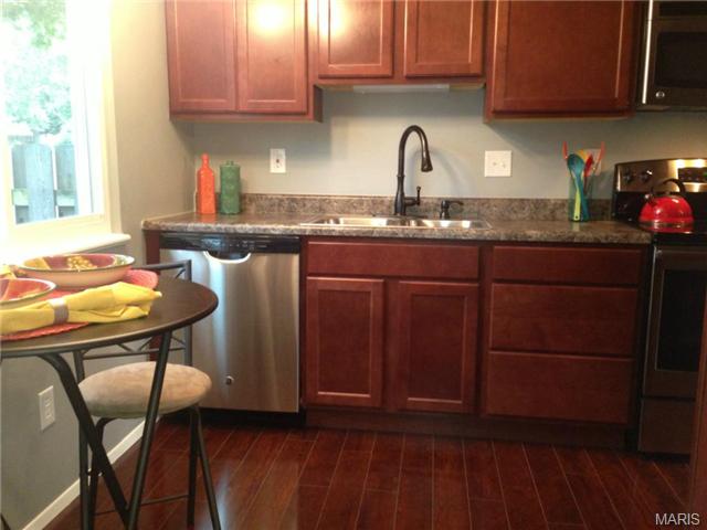 969 Cardello, Ballwin, MO 63021 photo 9