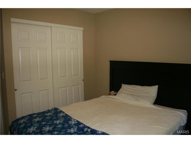 330 Pheasant Pt, O'fallon, MO 63368 photo 11