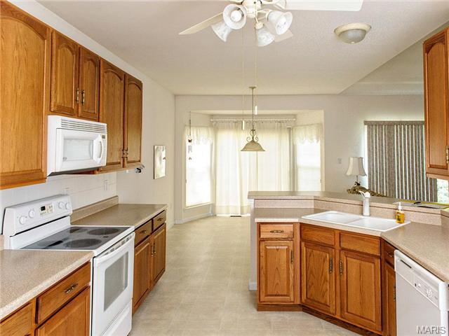7 Eagle Blf, Saint Charles, MO 63303 photo 7