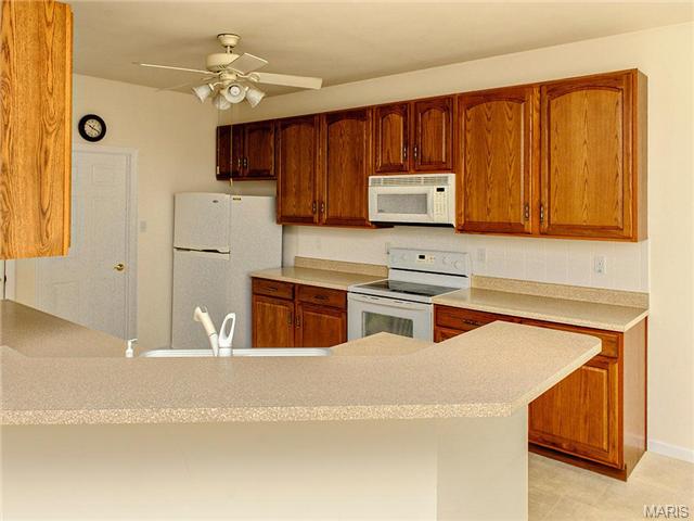 7 Eagle Blf, Saint Charles, MO 63303 photo 6