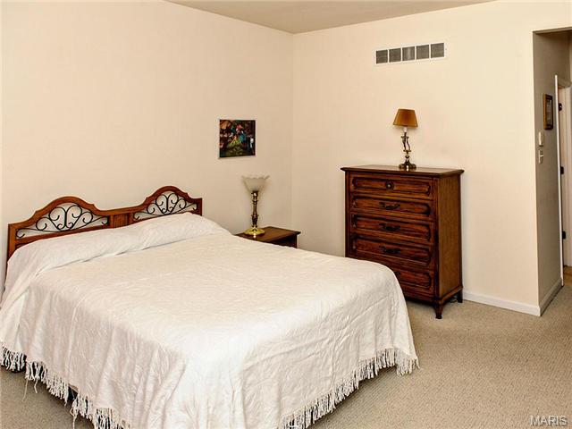 7 Eagle Blf, Saint Charles, MO 63303 photo 10